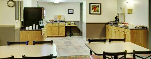 Thompson'S Best Value Inn & Suites מראה חיצוני תמונה